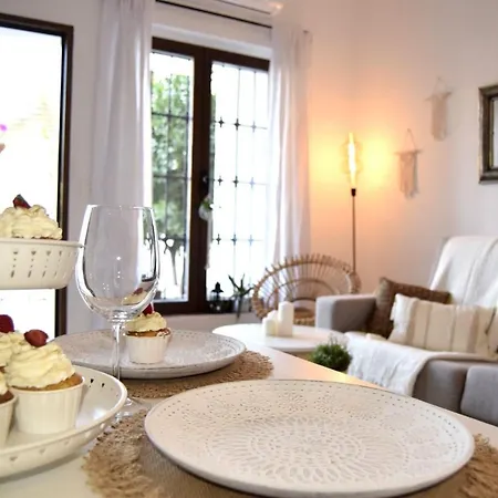 Carmen De Cortes Apartment *